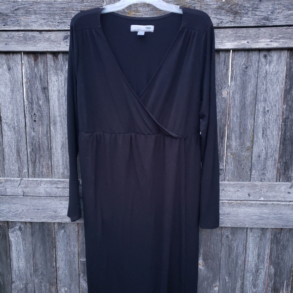 Old Navy soft & stretchy black maternity dress size large in great condion - Picture 1 of 3